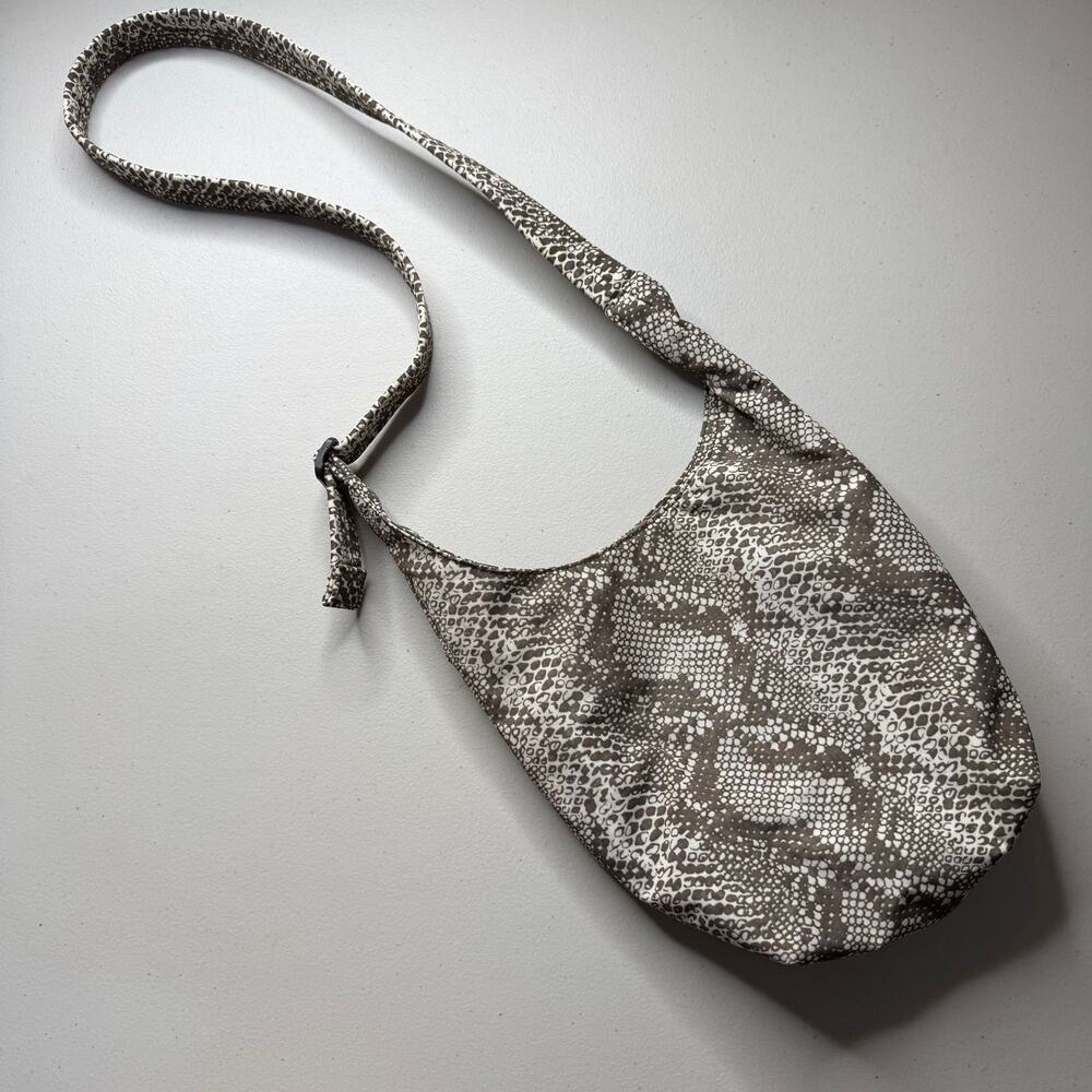 Baggu Nylon Sling Bag Skakeskin Print